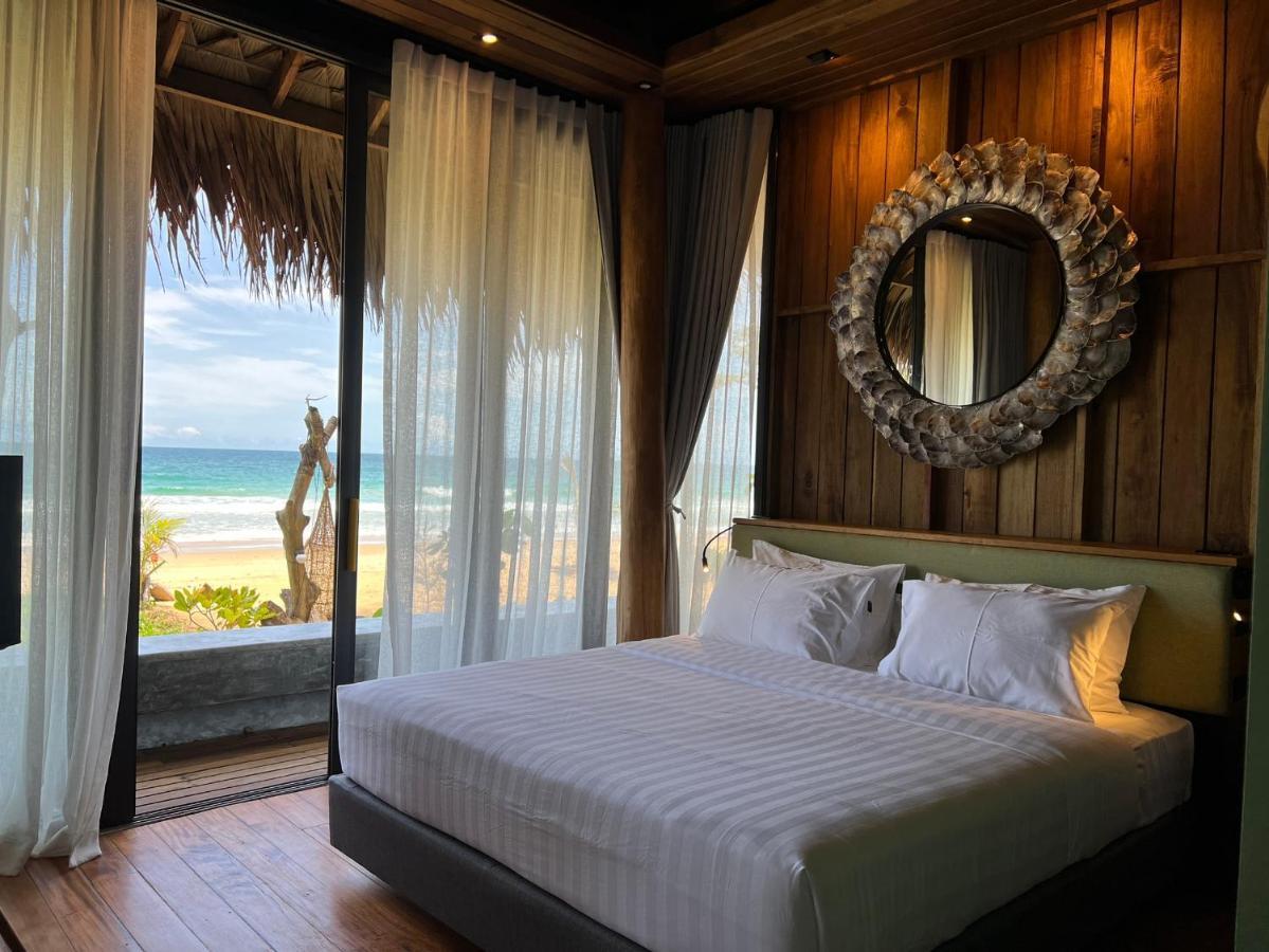 Sealord Naithon Beachfront Villa Dış mekan fotoğraf