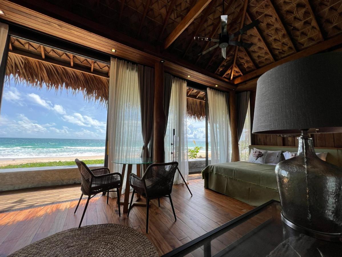 Sealord Naithon Beachfront Villa Dış mekan fotoğraf