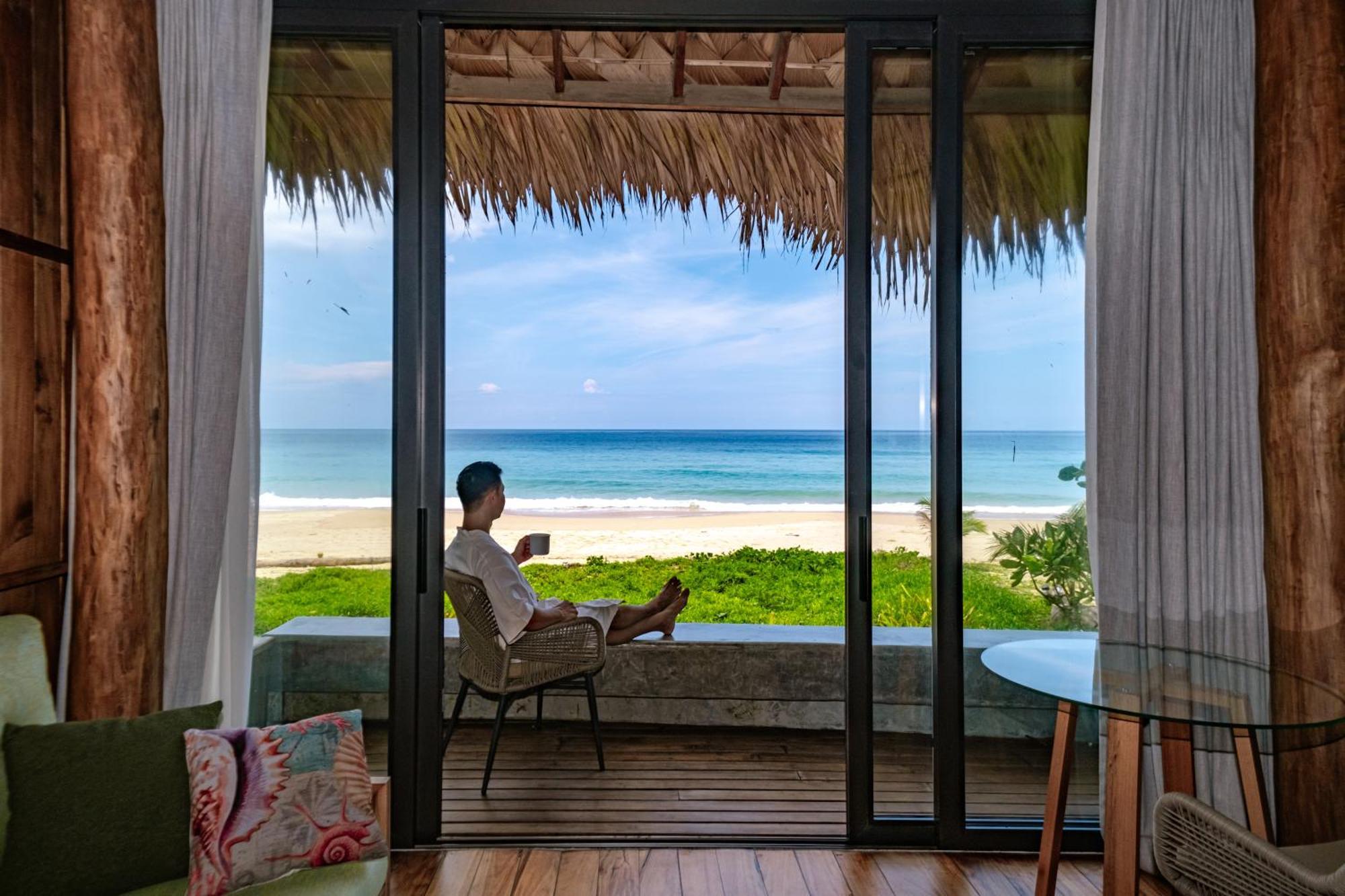 Sealord Naithon Beachfront Villa Dış mekan fotoğraf
