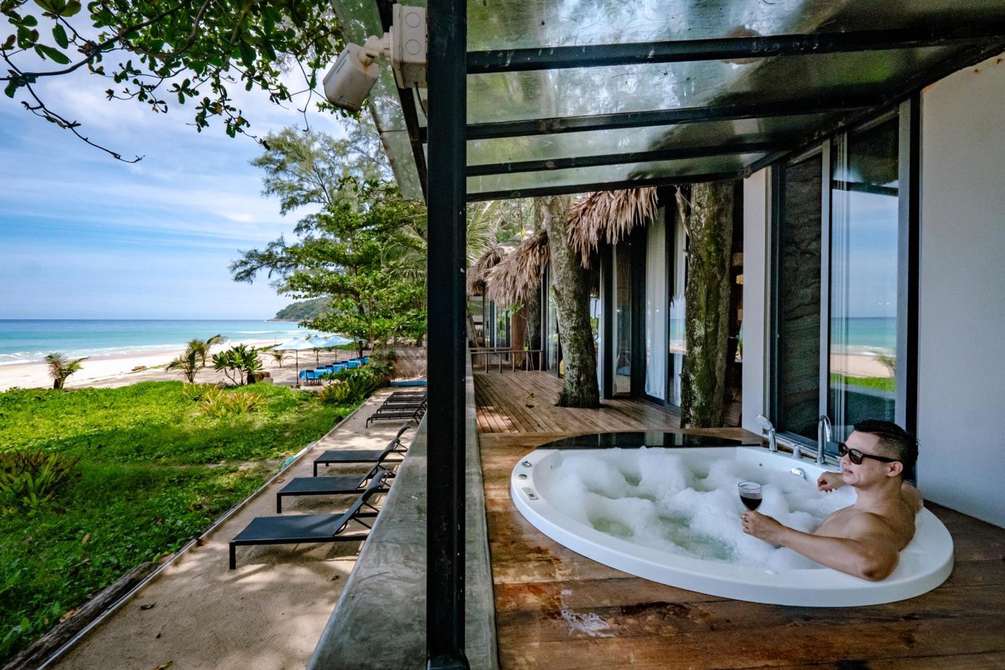 Sealord Naithon Beachfront Villa Dış mekan fotoğraf
