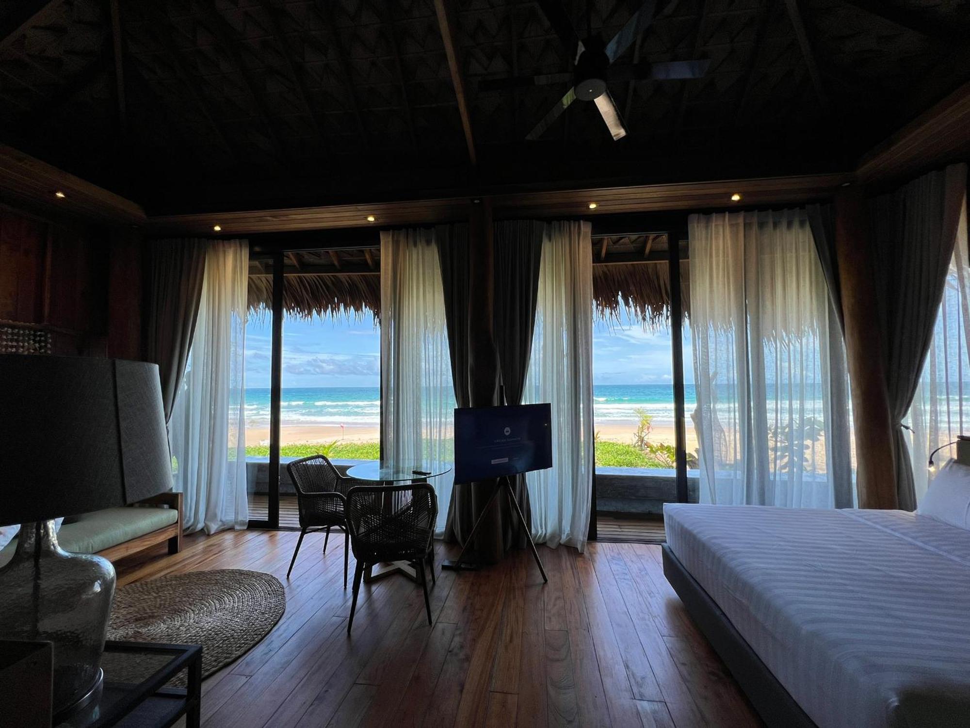 Sealord Naithon Beachfront Villa Dış mekan fotoğraf